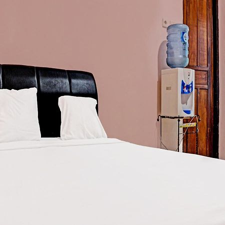 Oyo 91416 Puri 88 Homestay Kupang  Exterior foto